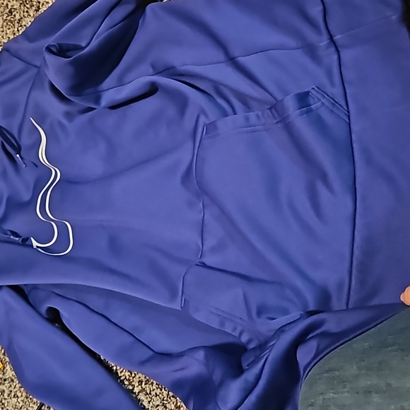 Nike pre loved hoodie. Women's size S. Color blue - Picture 3 of 8